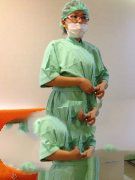 43岁高龄代妈反复流产 第三代试管婴儿为她圆梦