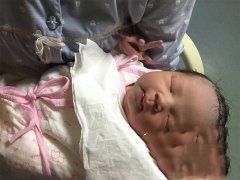 恭喜潘女士终圆孩子梦